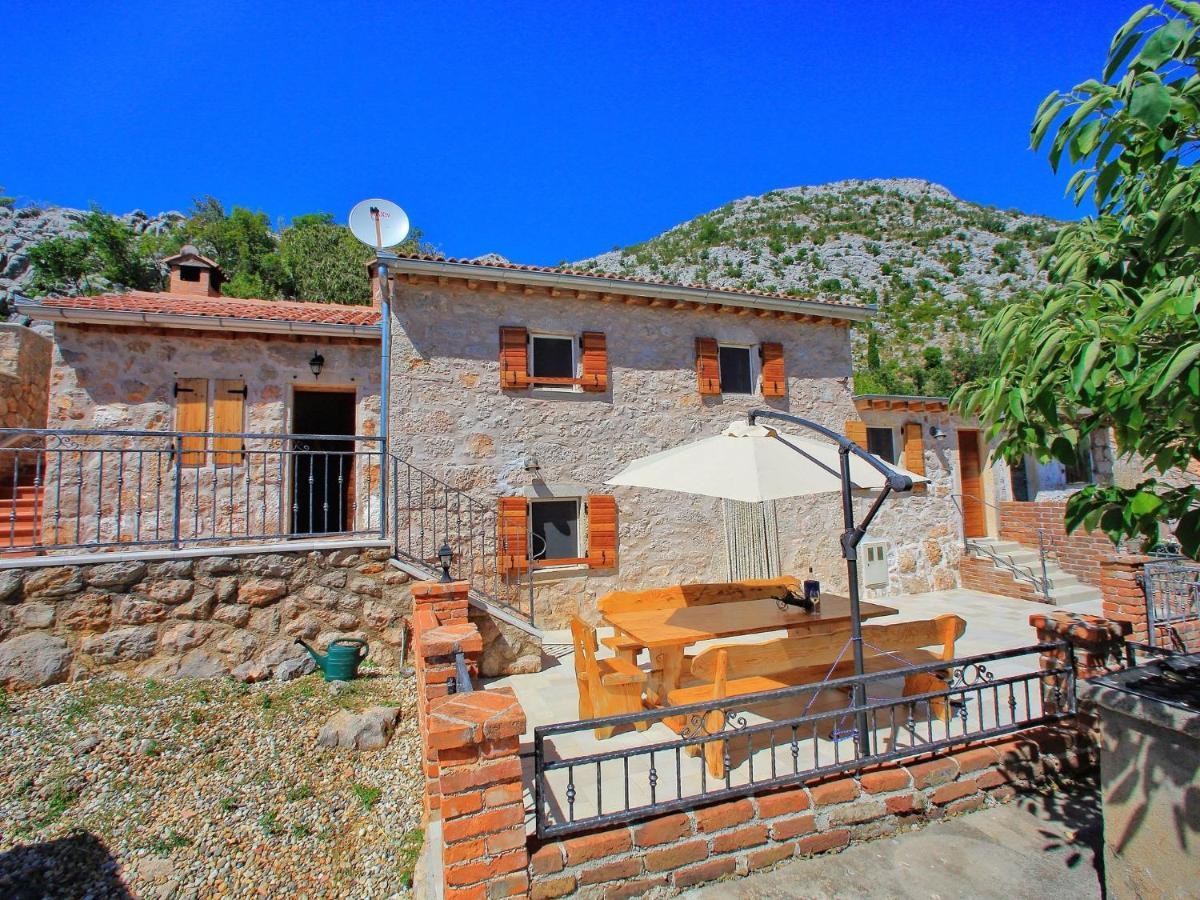 Lovely Holiday Home In Starigrad Esterno foto