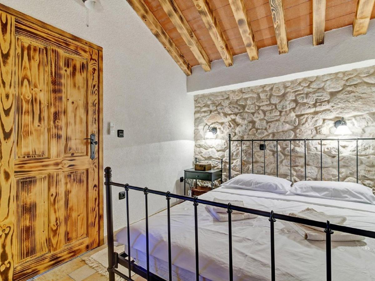 Lovely Holiday Home In Starigrad Esterno foto