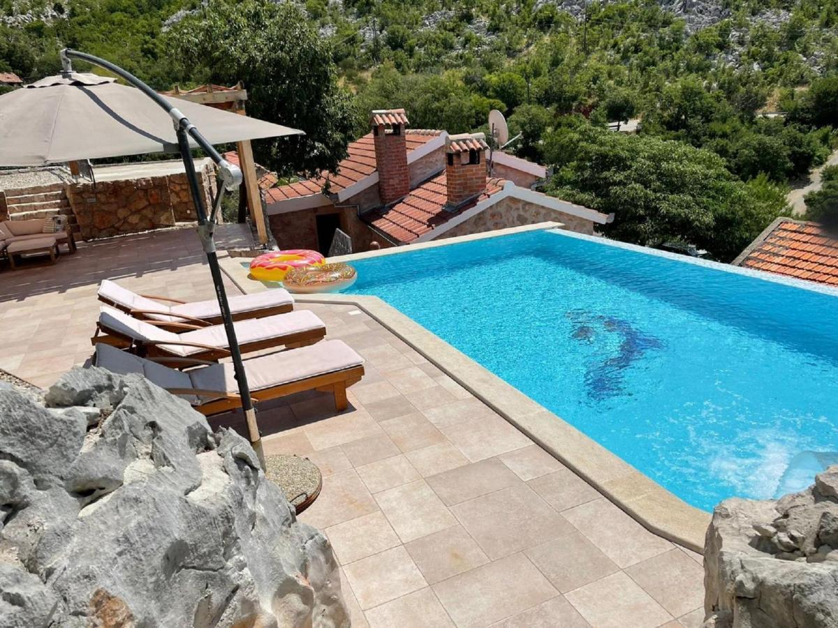 Lovely Holiday Home In Starigrad Esterno foto