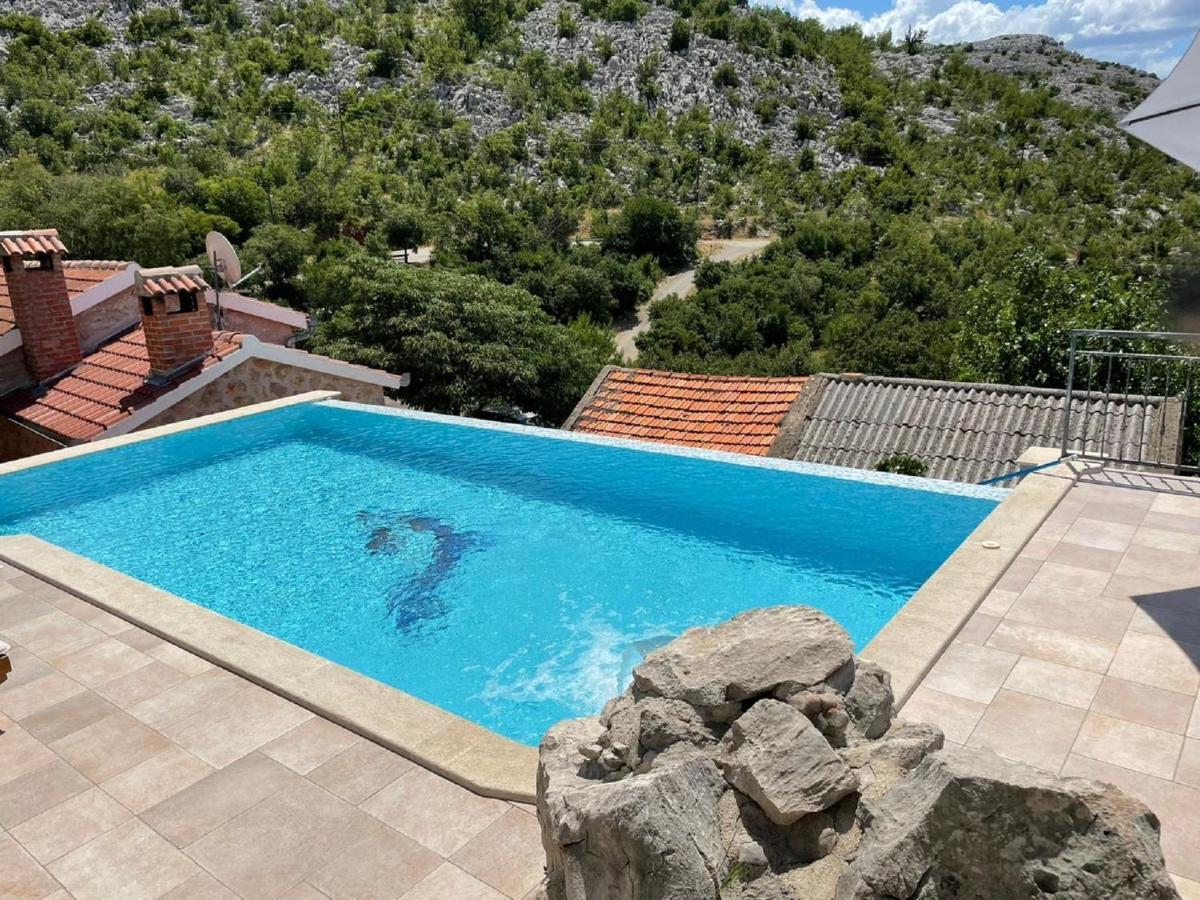 Lovely Holiday Home In Starigrad Esterno foto