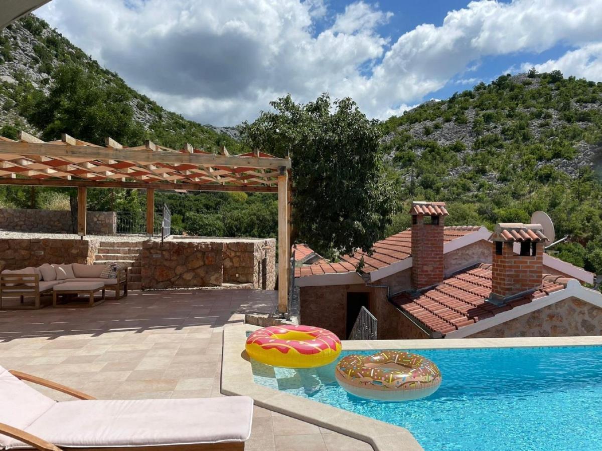 Lovely Holiday Home In Starigrad Esterno foto